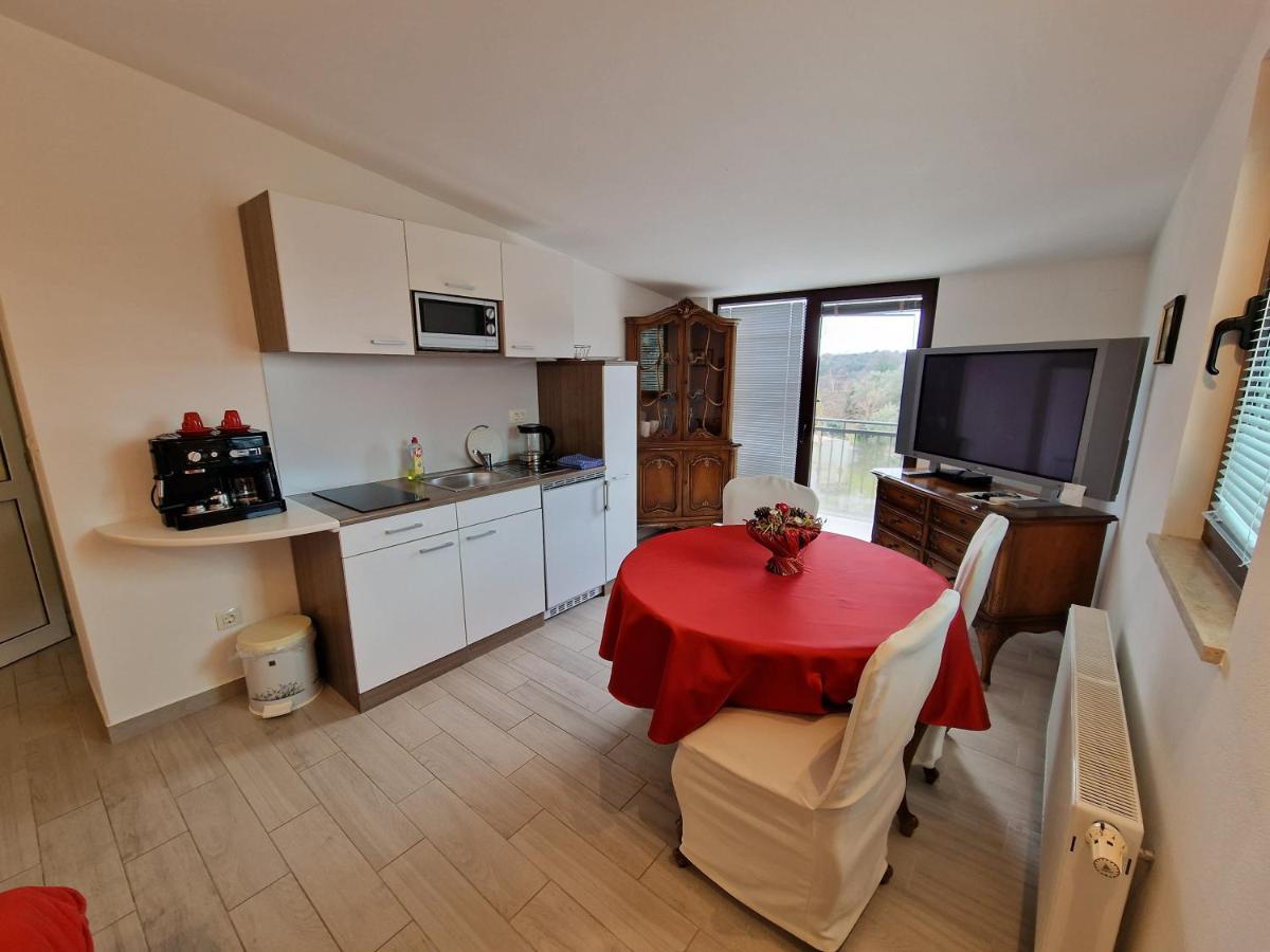 Keser Apartments Rovinj Exterior photo