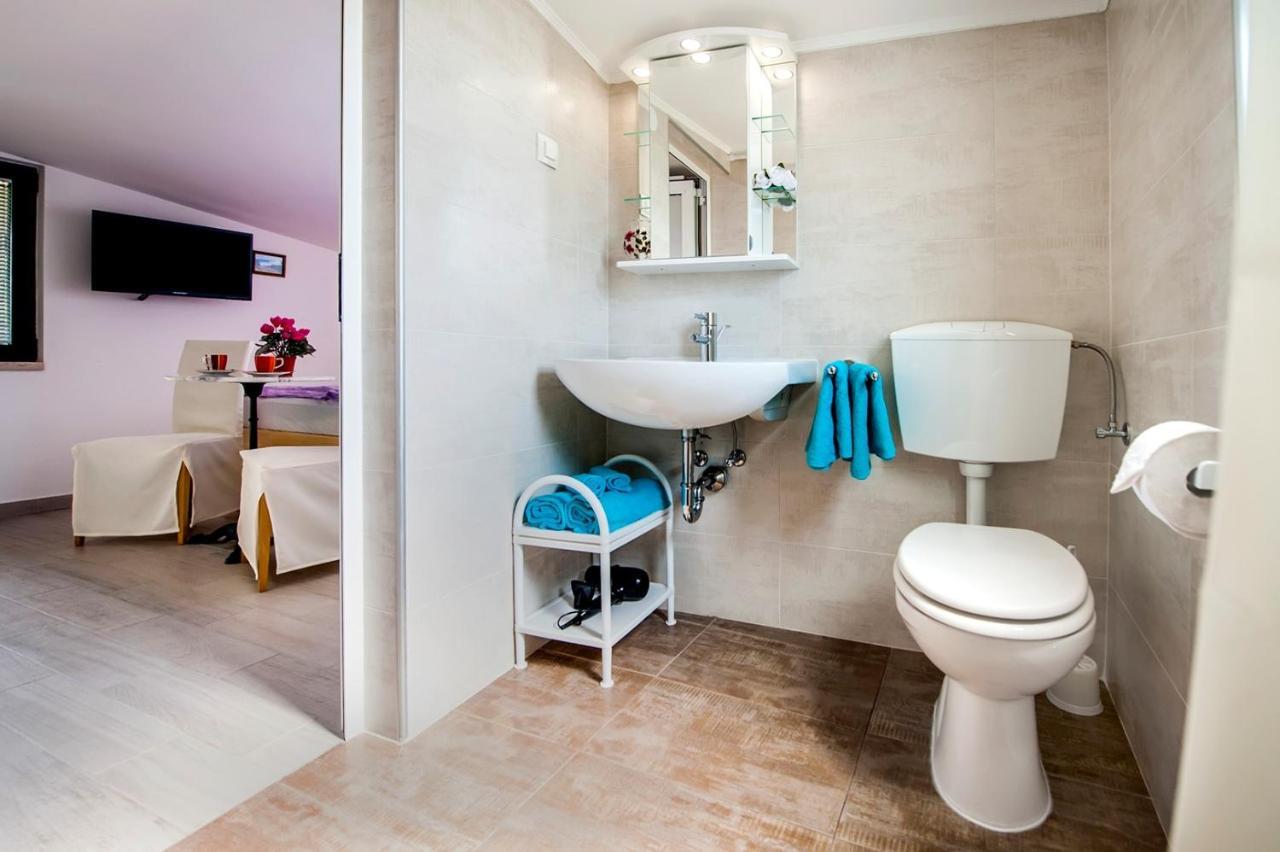 Keser Apartments Rovinj Exterior photo